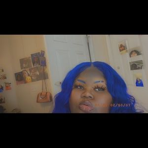 Meet your Posher, Eunique